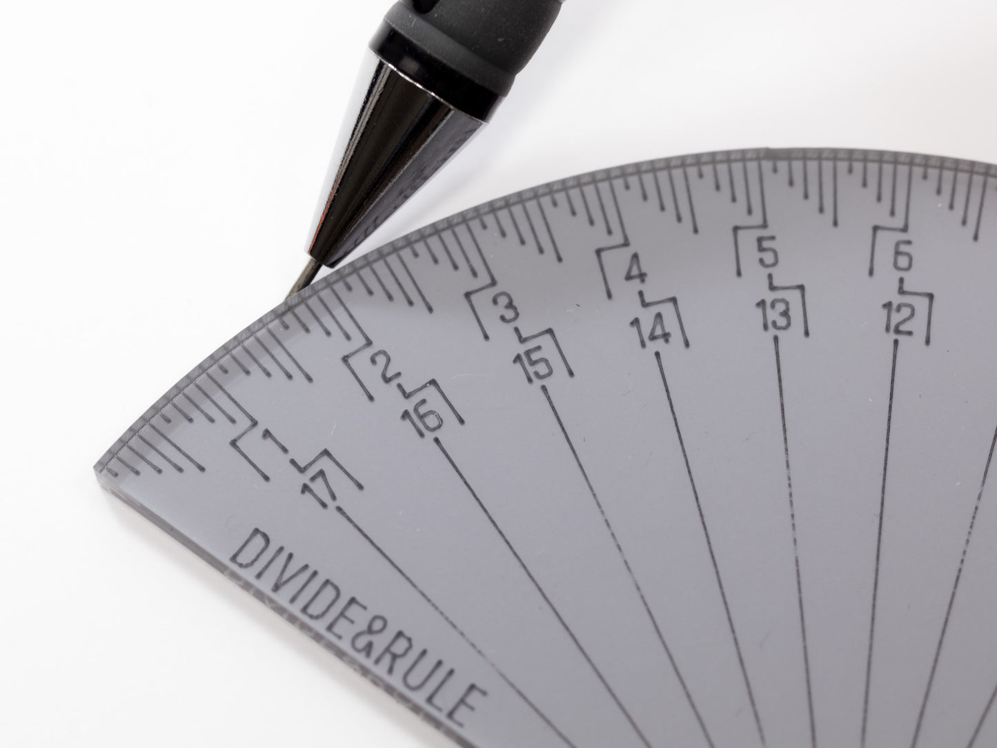 Protractor 180° - Technical