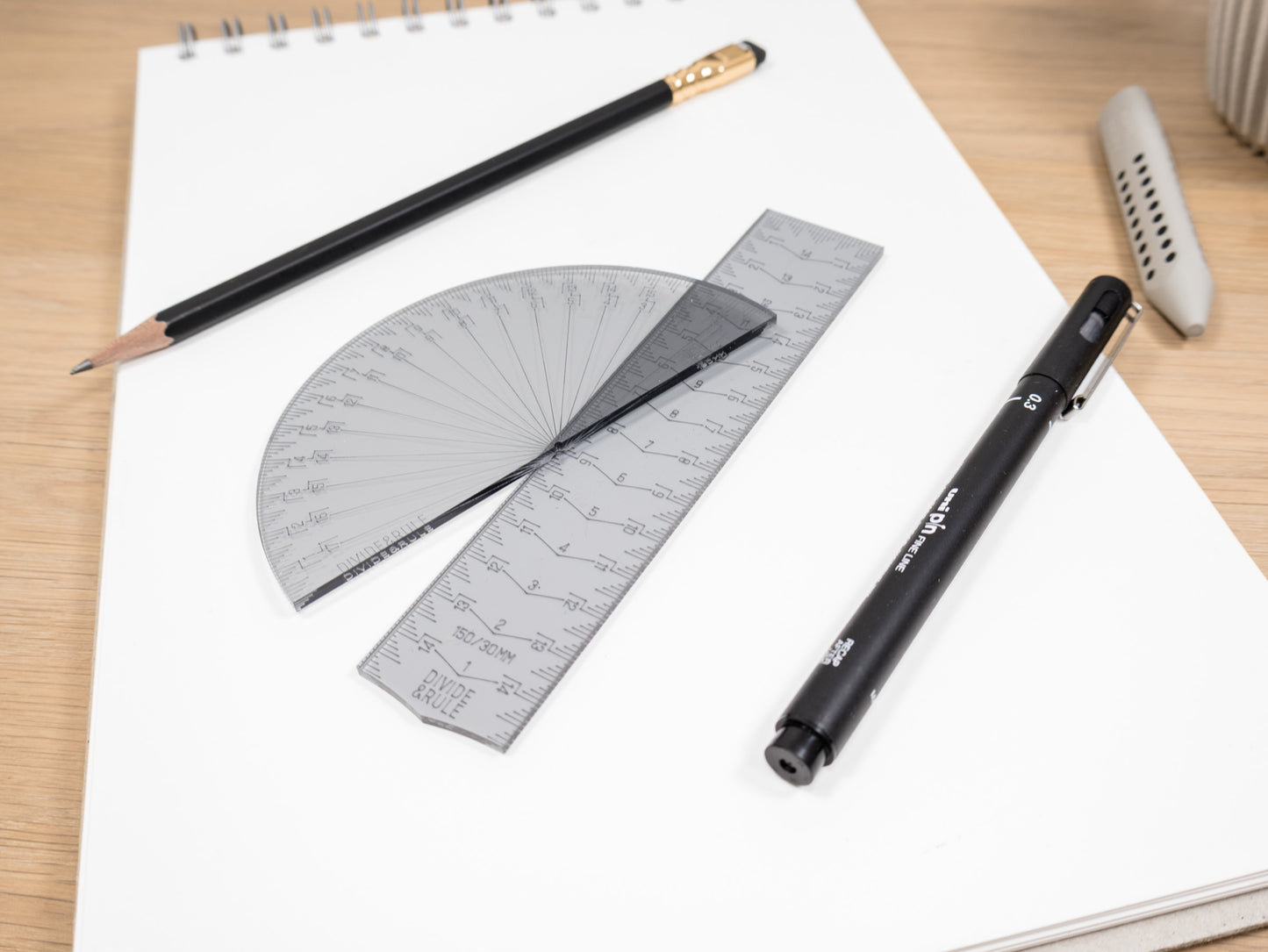 Protractor 180° - Technical